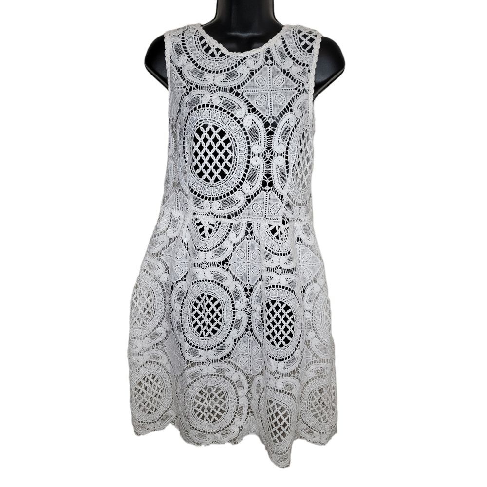 Kimchi Blue white crochet lace dress Swimsuit coverup size Medium